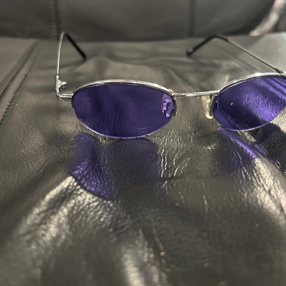 Stylish Purple Oval Sunglasses